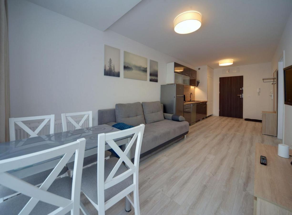 Apart Invest Widok 800 M6 شكلارسكا بوريبا المظهر الخارجي الصورة
